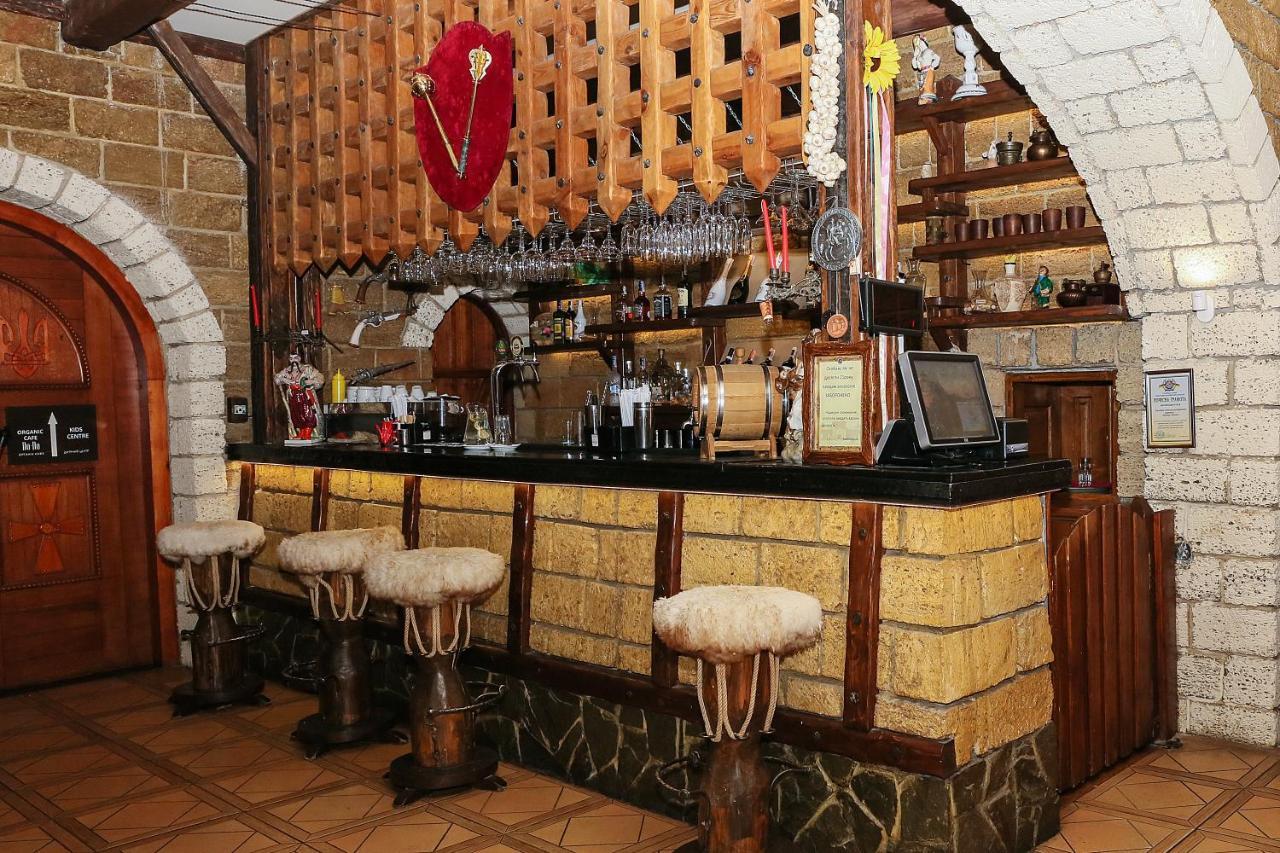 Hotel Fortetsya Hetmana Hatne 外观 照片