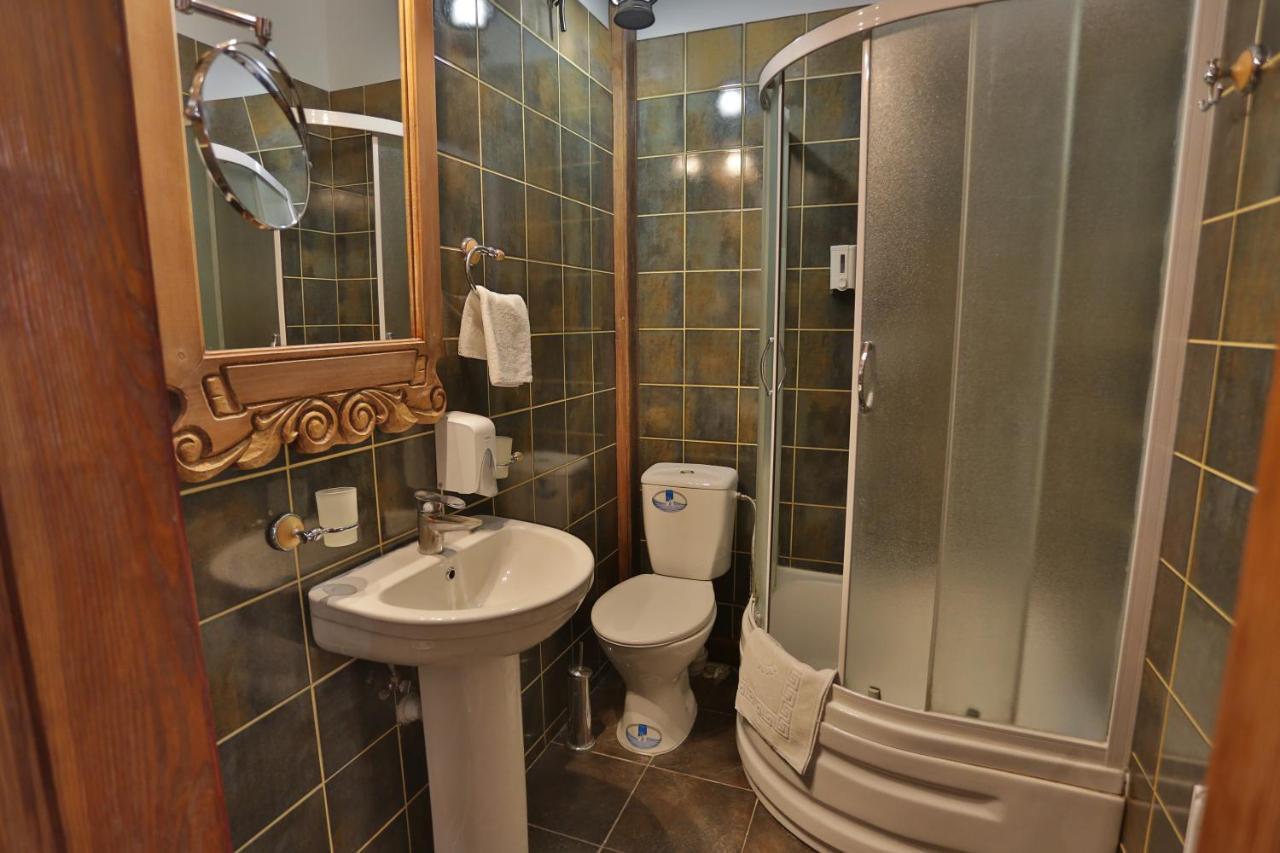 Hotel Fortetsya Hetmana Hatne 外观 照片