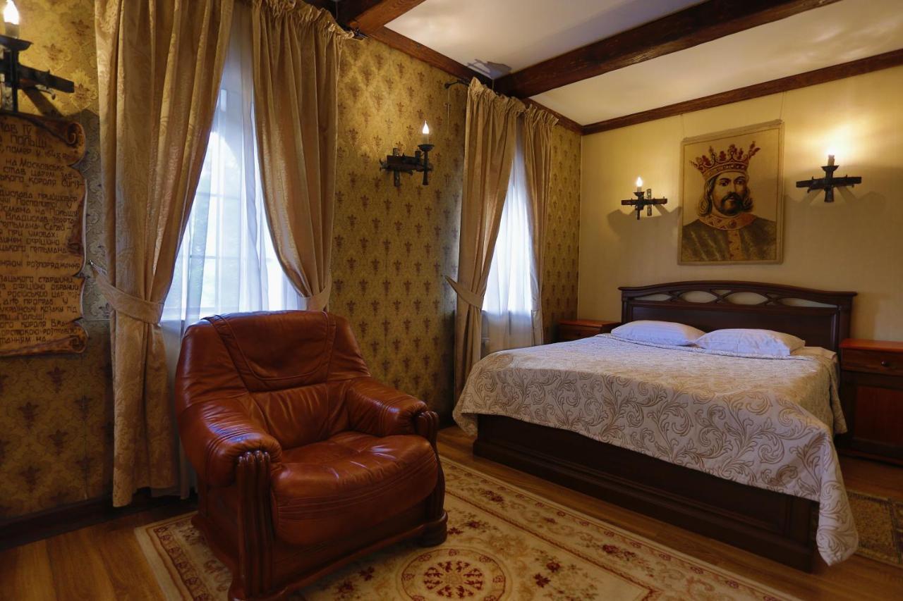 Hotel Fortetsya Hetmana Hatne 外观 照片