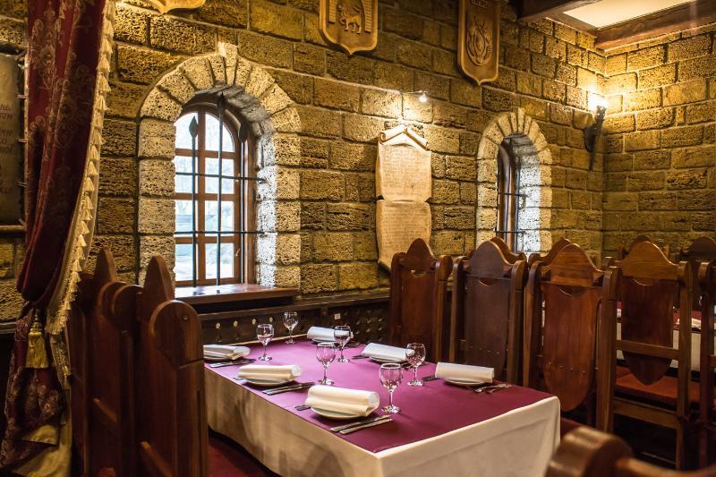 Hotel Fortetsya Hetmana Hatne 外观 照片